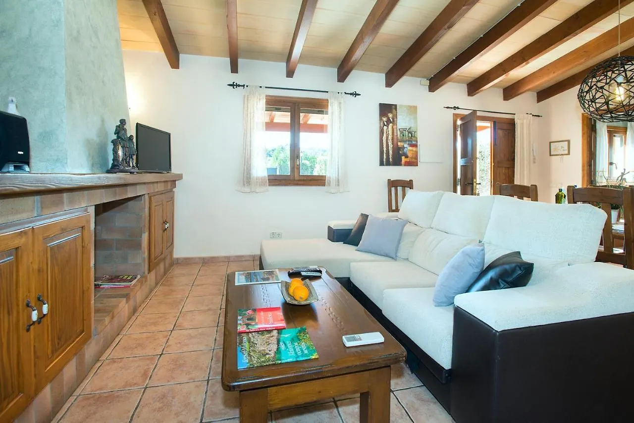 Owl Booking Villa Garreta - Rustic Stay With Mountain Views كامبانيت