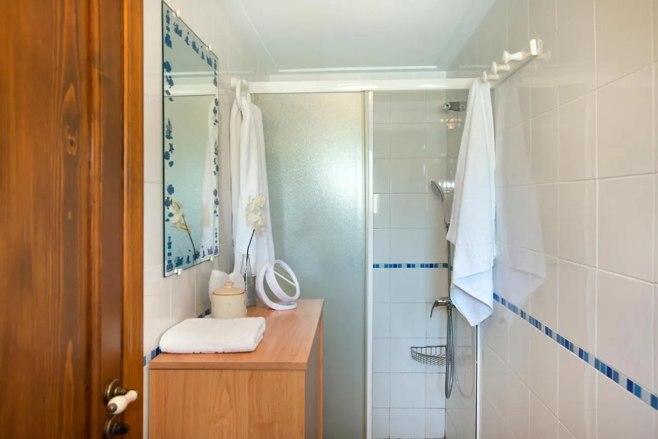 Owl Booking Villa Garreta - Rustic Stay With Mountain Views كامبانيت